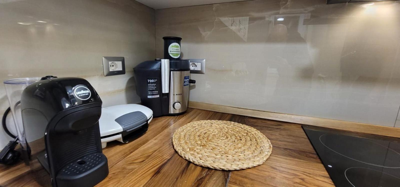 טיראנה New Bazar Luxury Apartment מראה חיצוני תמונה